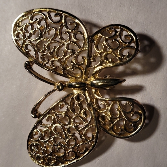 Jewelry - Stamped Butterfly 🦋 Brooch